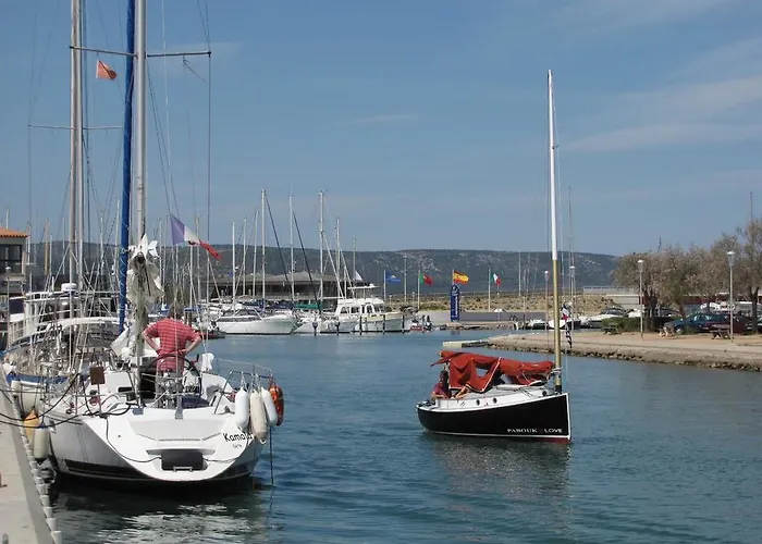 Апартаменты Grand Calypso Фронтиньян